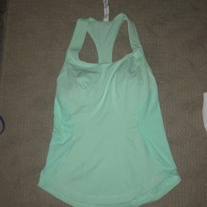 Lululemon top